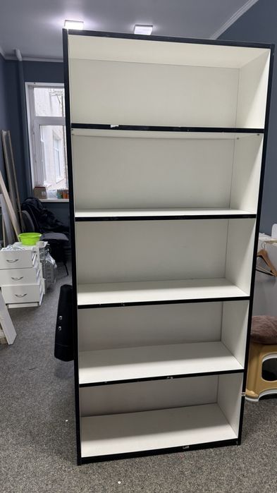 Стелаж дерево  на Королева