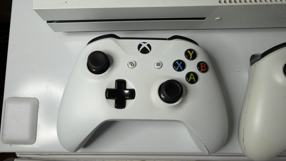 Consola XBOX ONE S 1TB