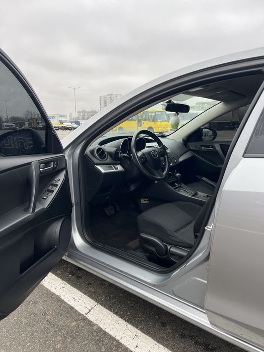 Mazda 3 2013 року автомат