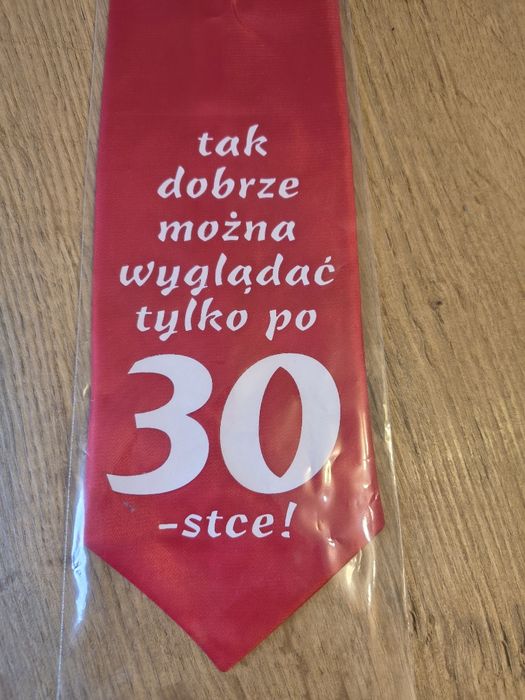 Nowy krawat na prezent, 30 lat