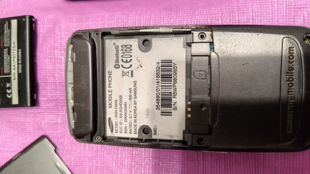 Телефон LG. KG800. Samsung D-900i