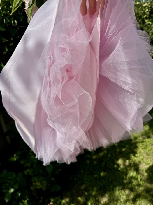 Святкова сукня для принцеси