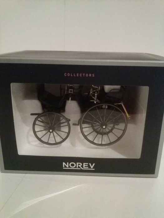Miniatura de Carro da escala 1.18