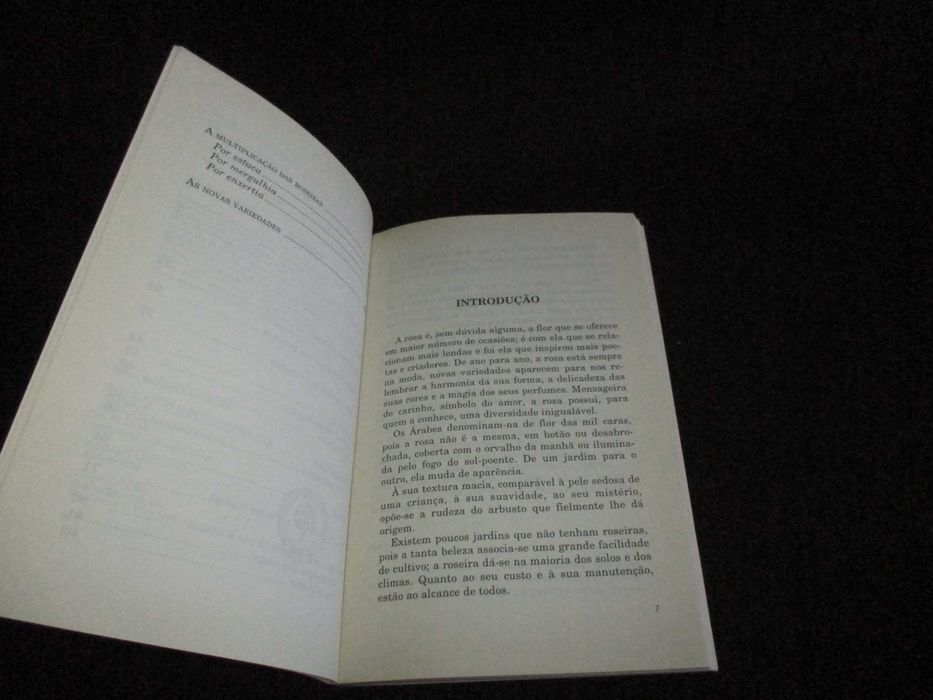 Livro Guia Prático das Rosas e Roseiras Jacqueline Murray