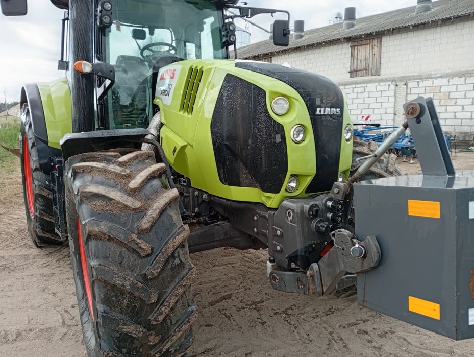 Ciągniki Claas arion 640