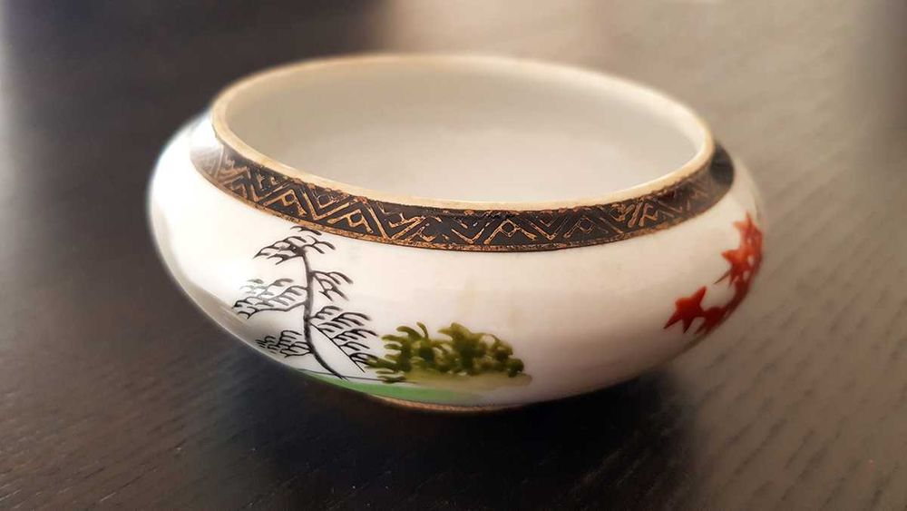 Caixa circular de joalheria porcelana japonesa com tampa RC ROI