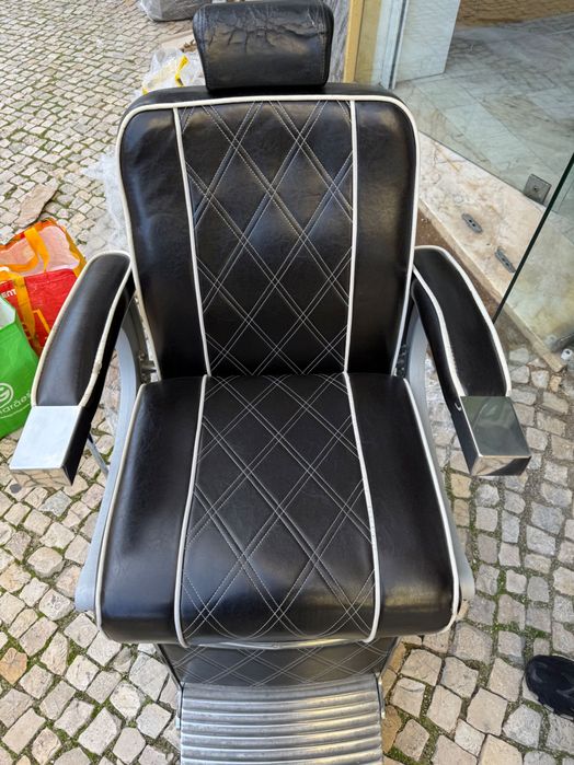 Cadeira para barbeiro ou cabeleireiro