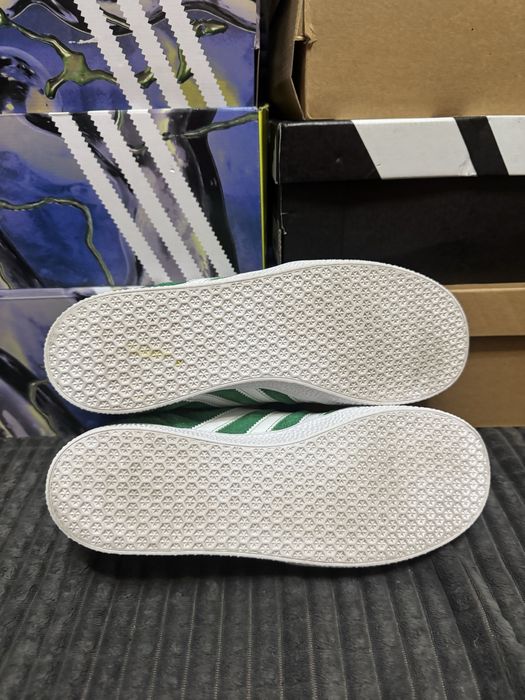 Кросівки  adidas GAZELLE 38(24,5см) оригінал