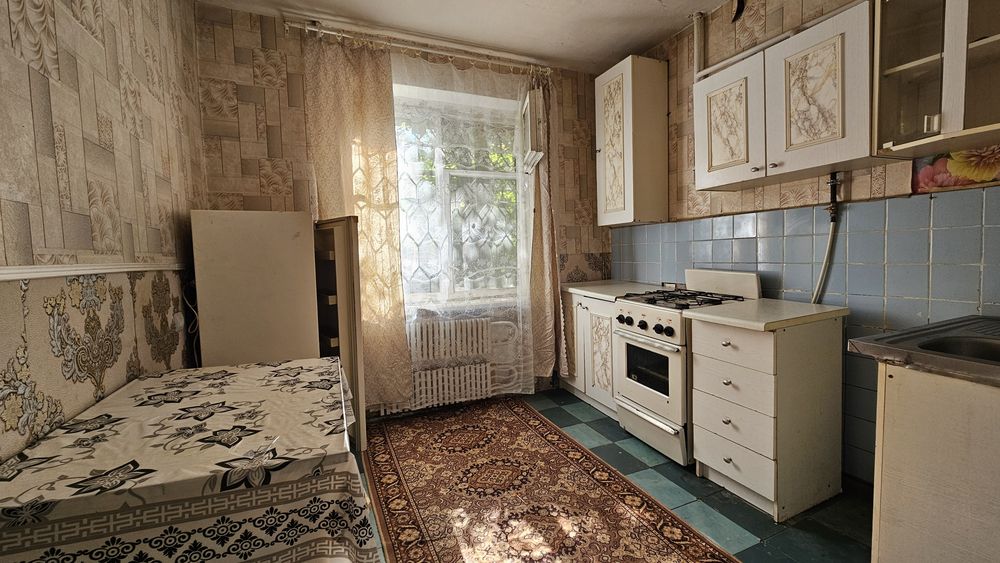 продам 2 к квартиру на Тополі 1
