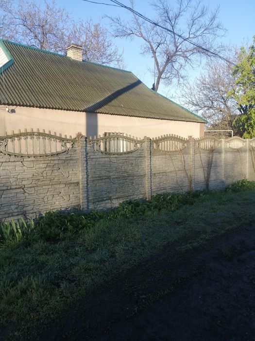 Продам дом с огородом и небольшим садом