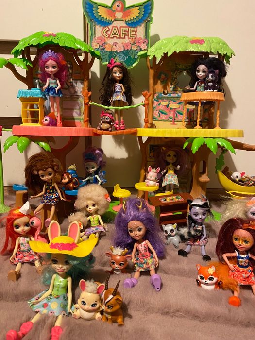 Kawiarenka Enchantimals z lalkami i zwierzątkami