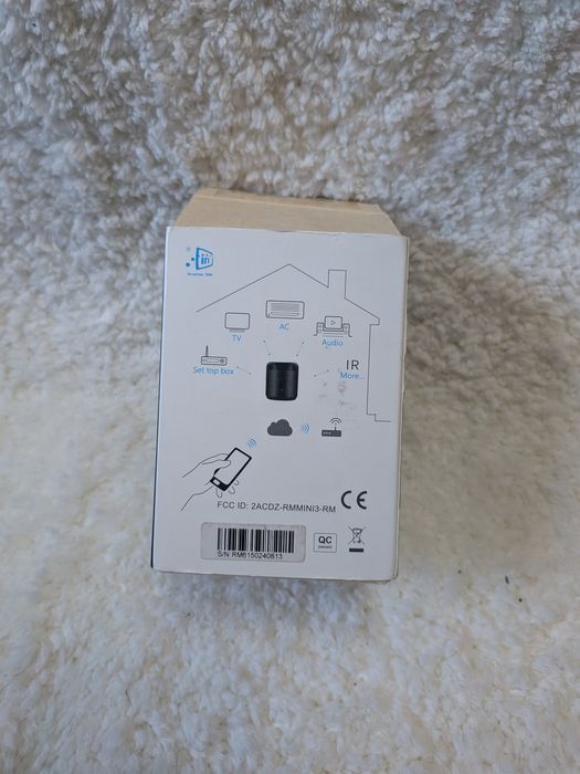 Pilot uniwersalny RM mini 3 BroadLink czarny
