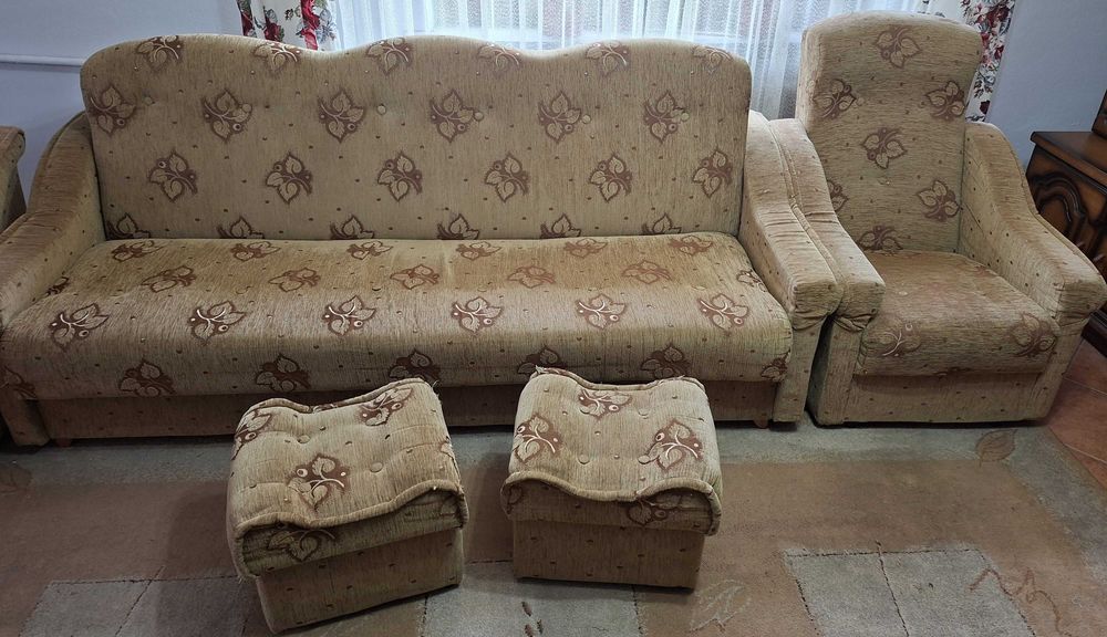 sofa/kanapa fotele pufy komplet