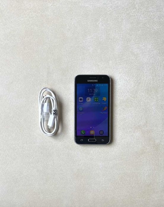 Мобільний телефон samsung galaxy j1 2016 duos смартфон робочий