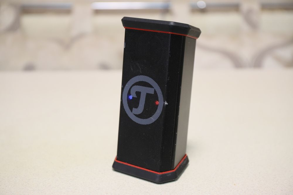 Блютуз колонка  rockster xs Teufel