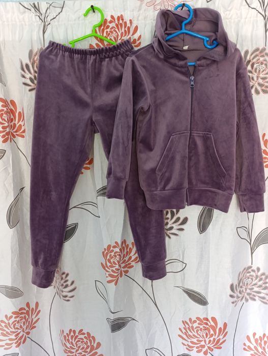 Спортивний костюм велюровий