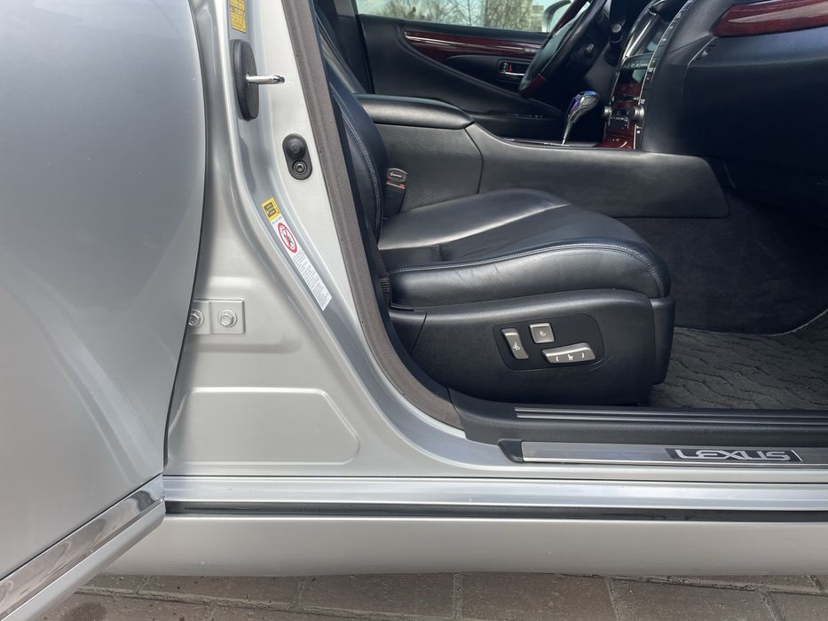 Lexus LS 2007 VIN JTHBL46F075002491 фото оголошення 13 з 22