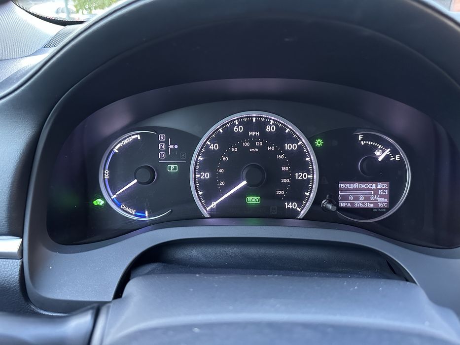 Lexus CT200h #БЕЛЫЙ Lexus