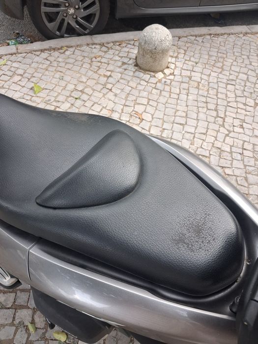 Honda PCX 125 2012 | 25.000 km | Revisões Honda | 1.200 € | Almada
