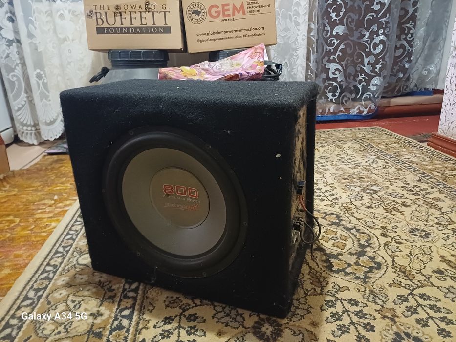 Продам Сабвуфер 800w