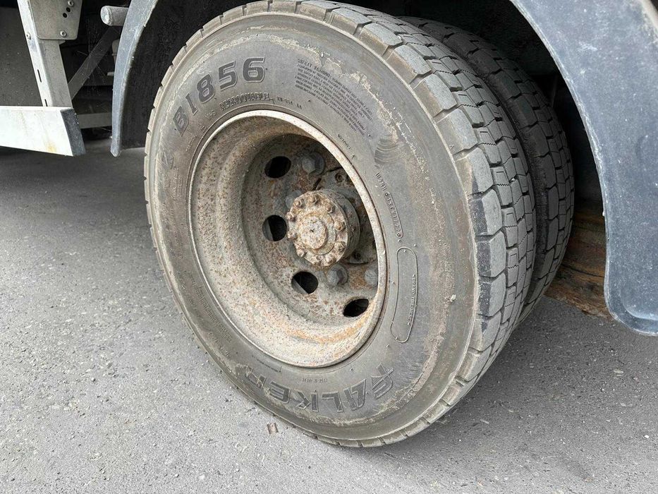 DAF LF 45.220 - 2003 Rok -  16 Paletowy Kontener + Winda, Sprzedam Kontener