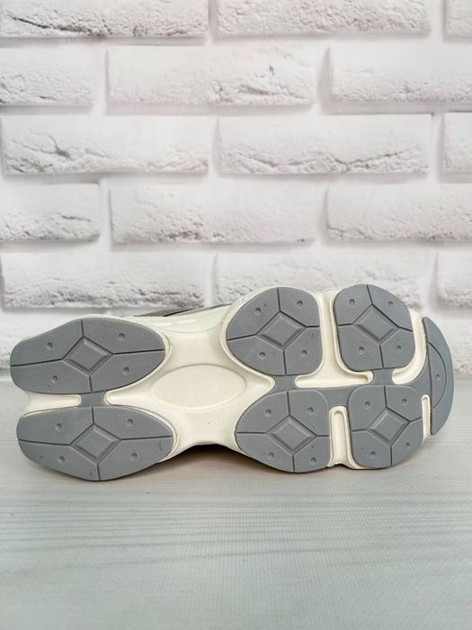 Стильні кросівки саме для тебе !!!