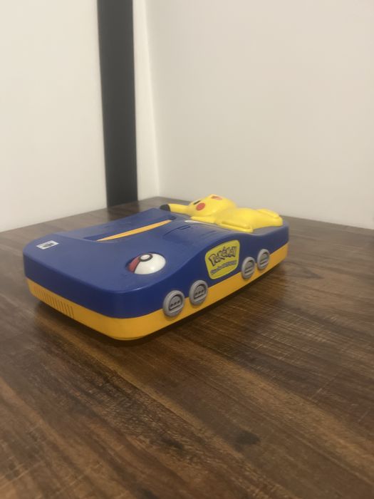 Nintendo 64 Ediçao especial Pikachu