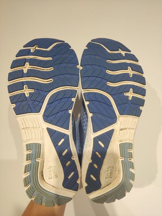Жіночі кросівки Brooks Glycerin 18, розмір 39