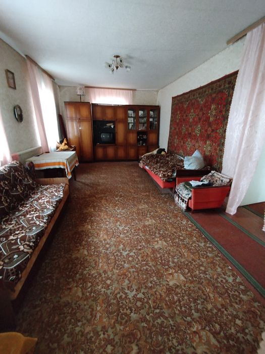 Продається будинок в затишному та тихому місці.