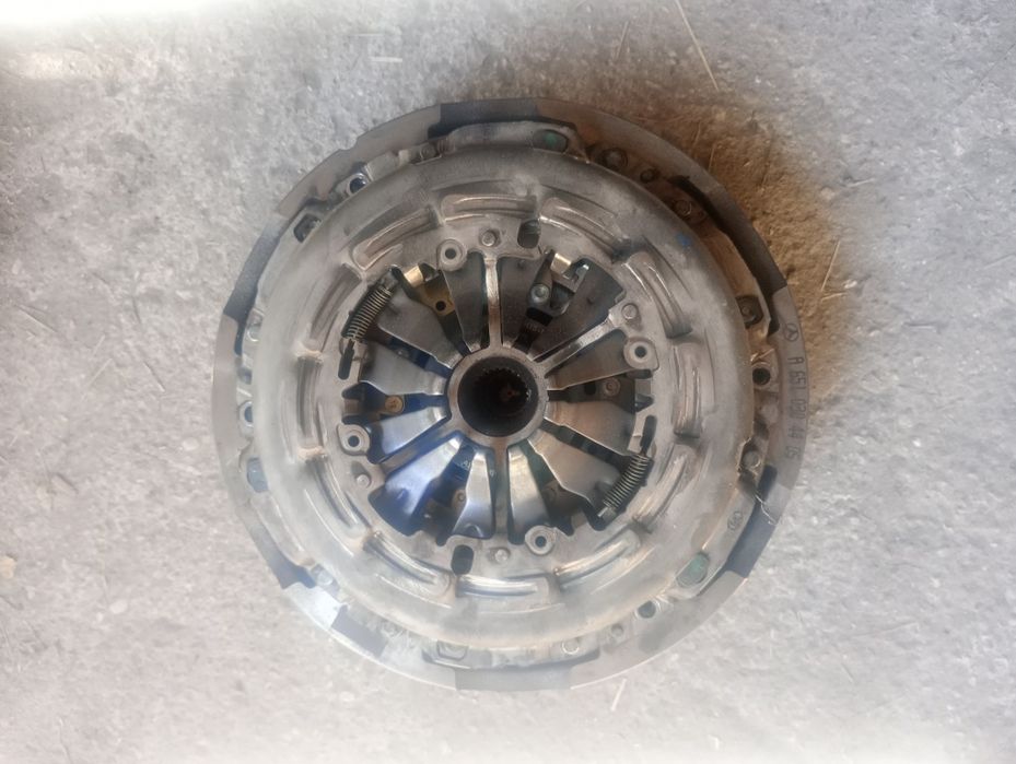 MERCEDES W204 W212 om 651 2.2 CDI KOŁO DWUMASOWE DWUMAS dwumasa sprzęgło komplet