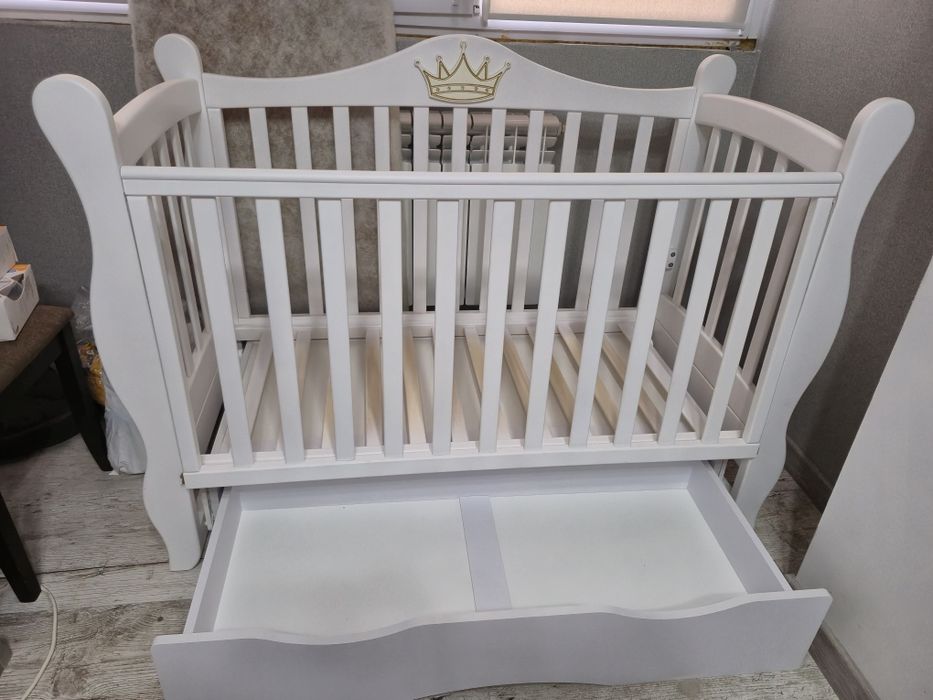 Детская  кроватка
