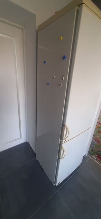 Продам холодильник.