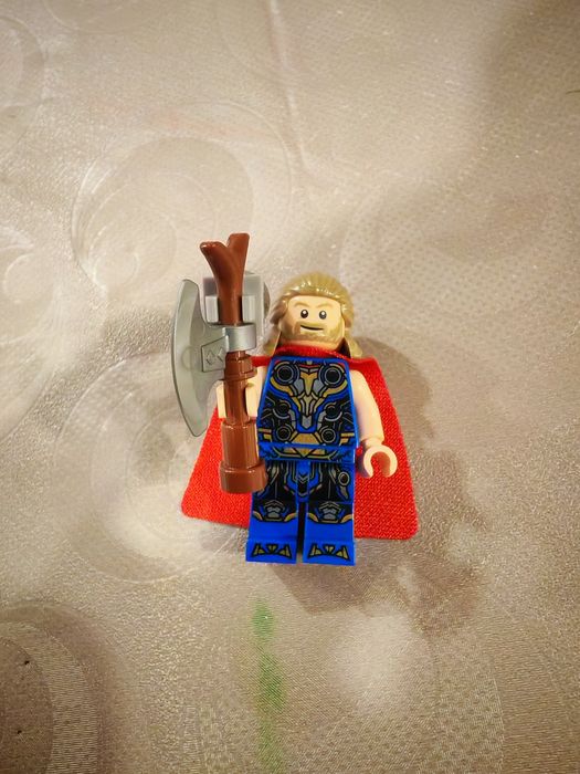 LEGO® Thor Minifigure Marvel Super Heroes Thor Love & Thunder 76208
