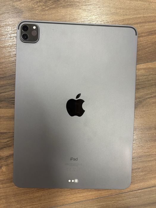 Ipad pro 11’’ com capa incluida