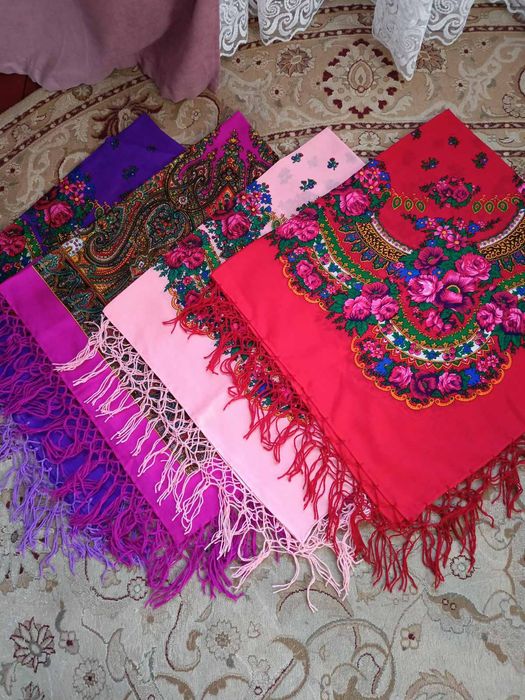 Продам чарівну велику українську хустку