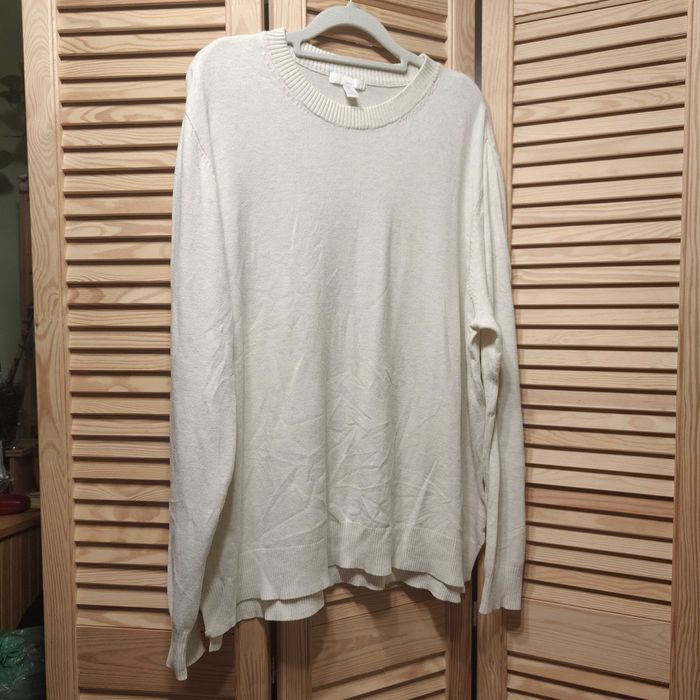 Sweter jasny z lekkim odcieniem szarości  EUXL