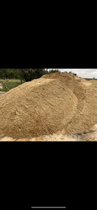 Piasek zasypowy do fundamentow, bardzo dobrze sie  zageszcza!