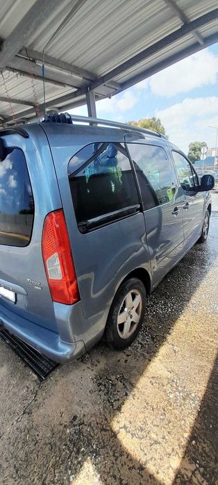 Peugeot Partner 5 lugares