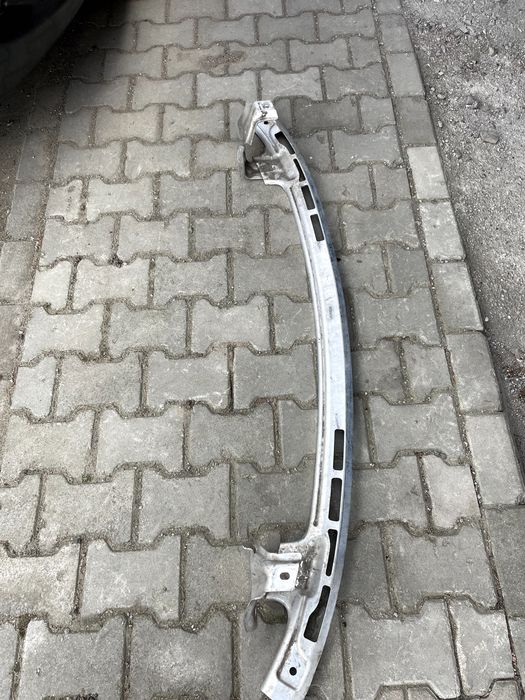 Tesla y belka  PRZOD pod zderzak WZMOCNIENIE ORYGINALNE