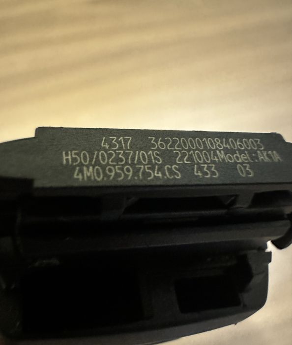 Kluczyki komplet Audi oryginalne smart key