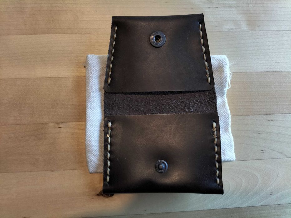 Carteira em Pele Genuína c/ bolsa - Artesanato