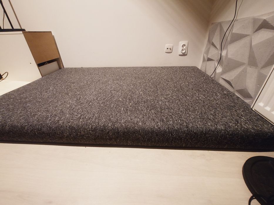 Podest tłumiący pod perkusję