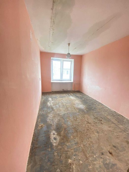 Продаж 3 кімнатної квартири в місті Радехів , Львівська область