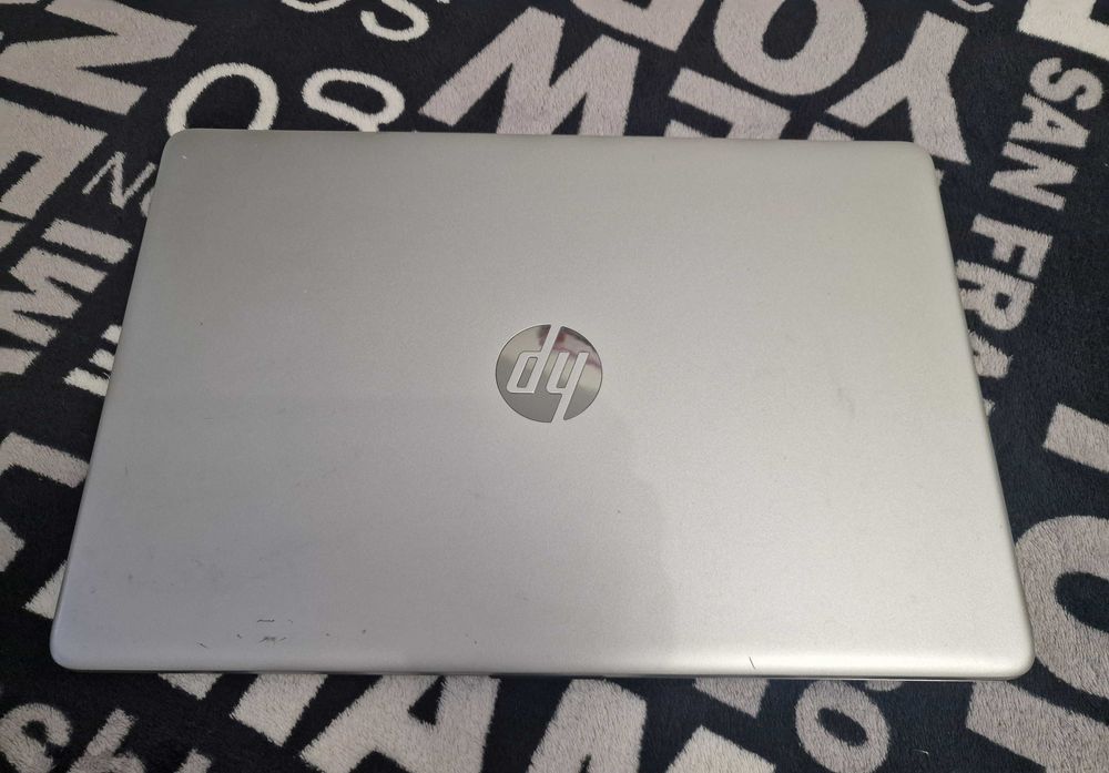 HP 15 250G8/Full HD/Pentium™ Silver N5030Quad-Core/8/128/UНD 2GB