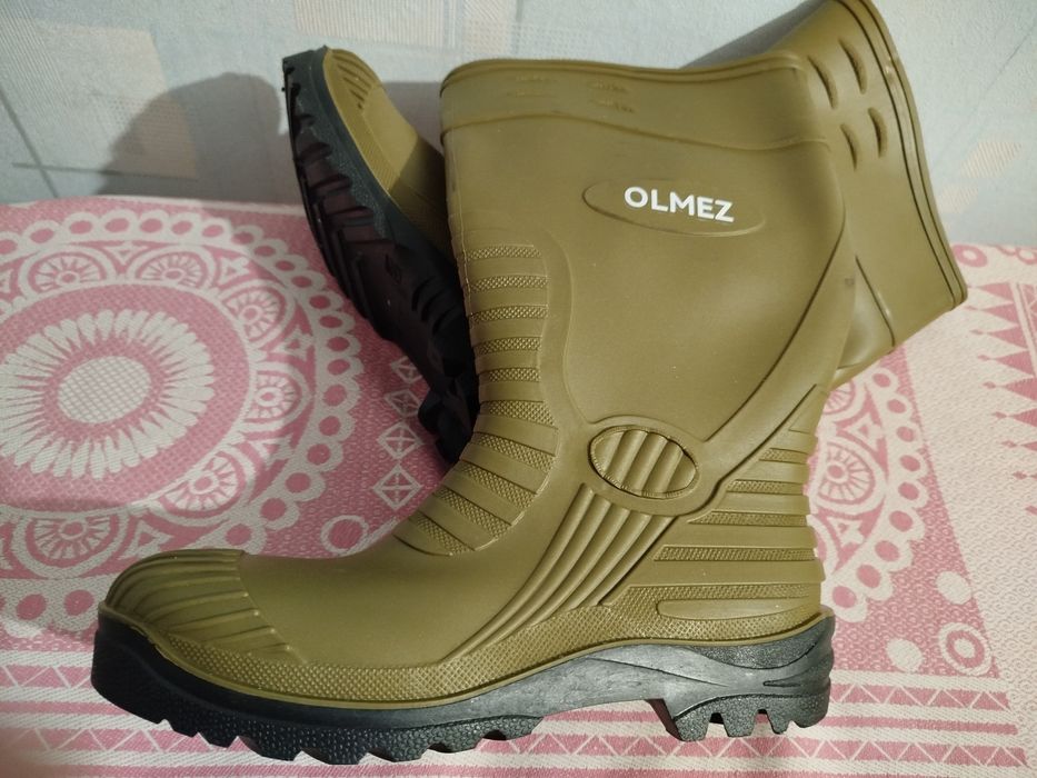 Продам, новые  сапоги резиновые рабочие.