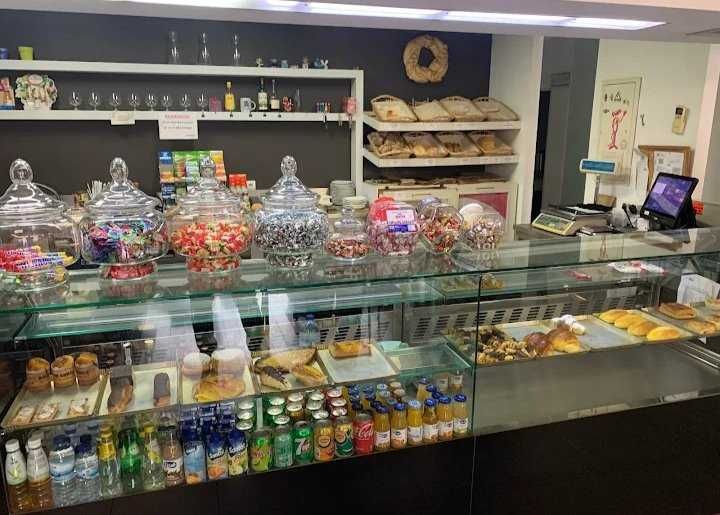 Cafetaria /Snak Bar/Pão Quente