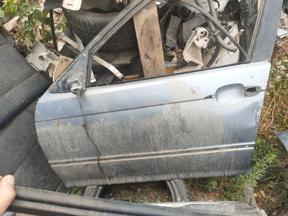 Двери стекла БМВ е46 e46 седан компакт