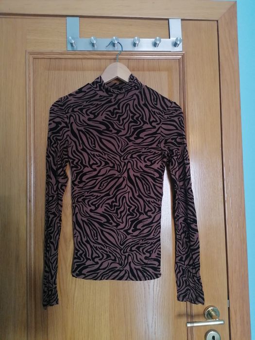Blusa stradivarius de meia gola