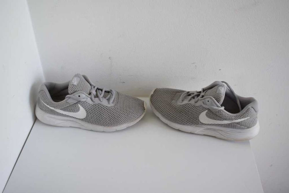 nike tanjun   buty sneakersy szare 39