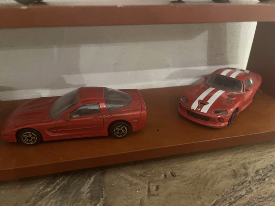 Coleção de carrinhos + expositor